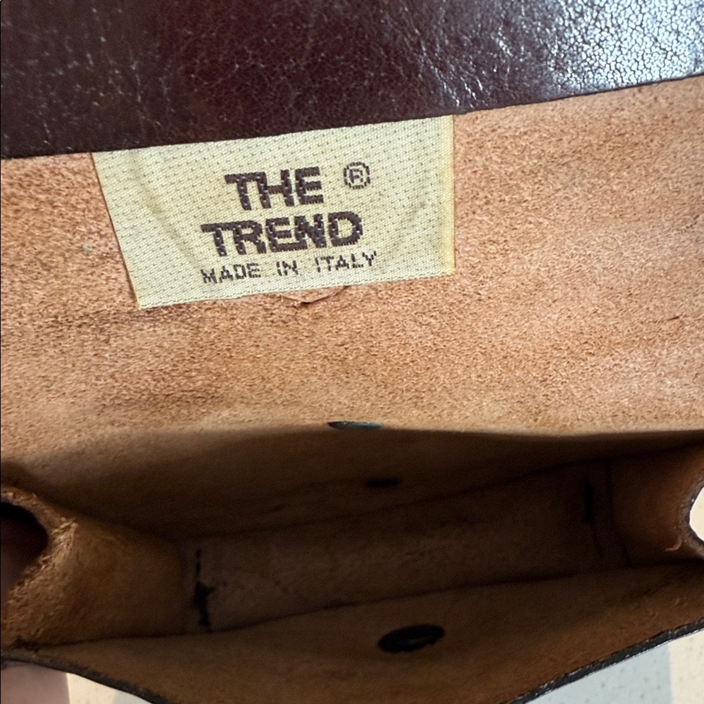 The Trend Brown Leather Clutch - Picture 4 of 5